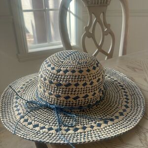 Royal Resortwear wide brim hat